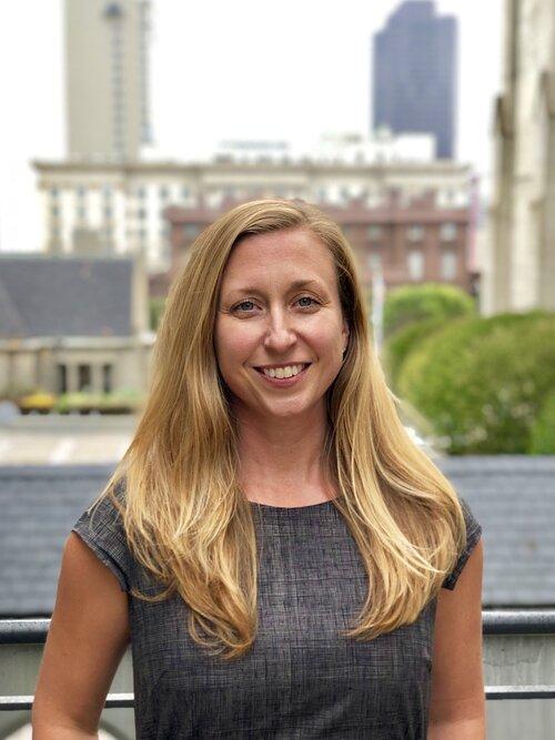 Kate ANderson headshot
